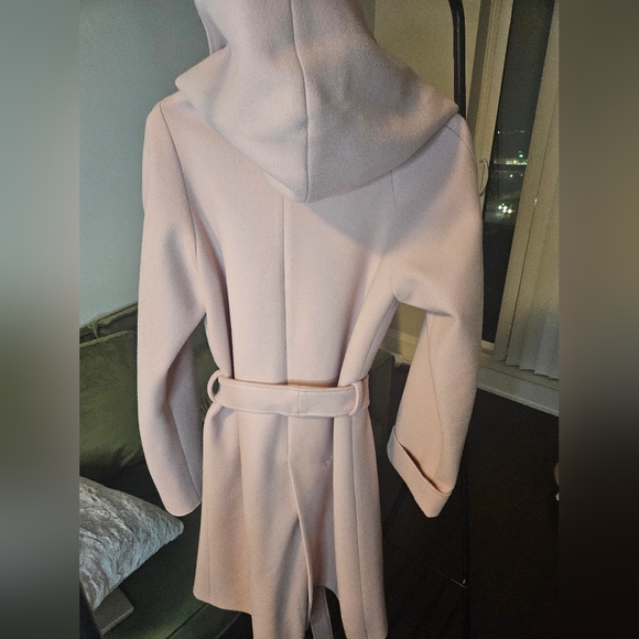 Fairly New Wool blend coat - Picture 5 of 7